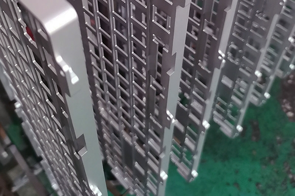 铝材精密加工的数字化转型路径(铝型材精加工需要哪些设备)